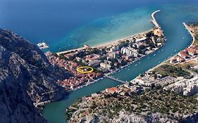 Apartman R.R. Omis